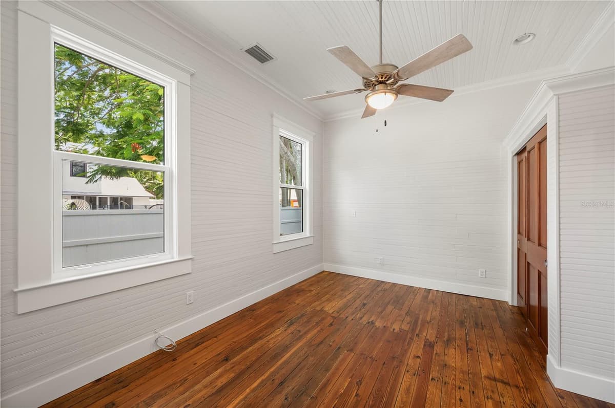115 GILL STREET — photo 38 of 69