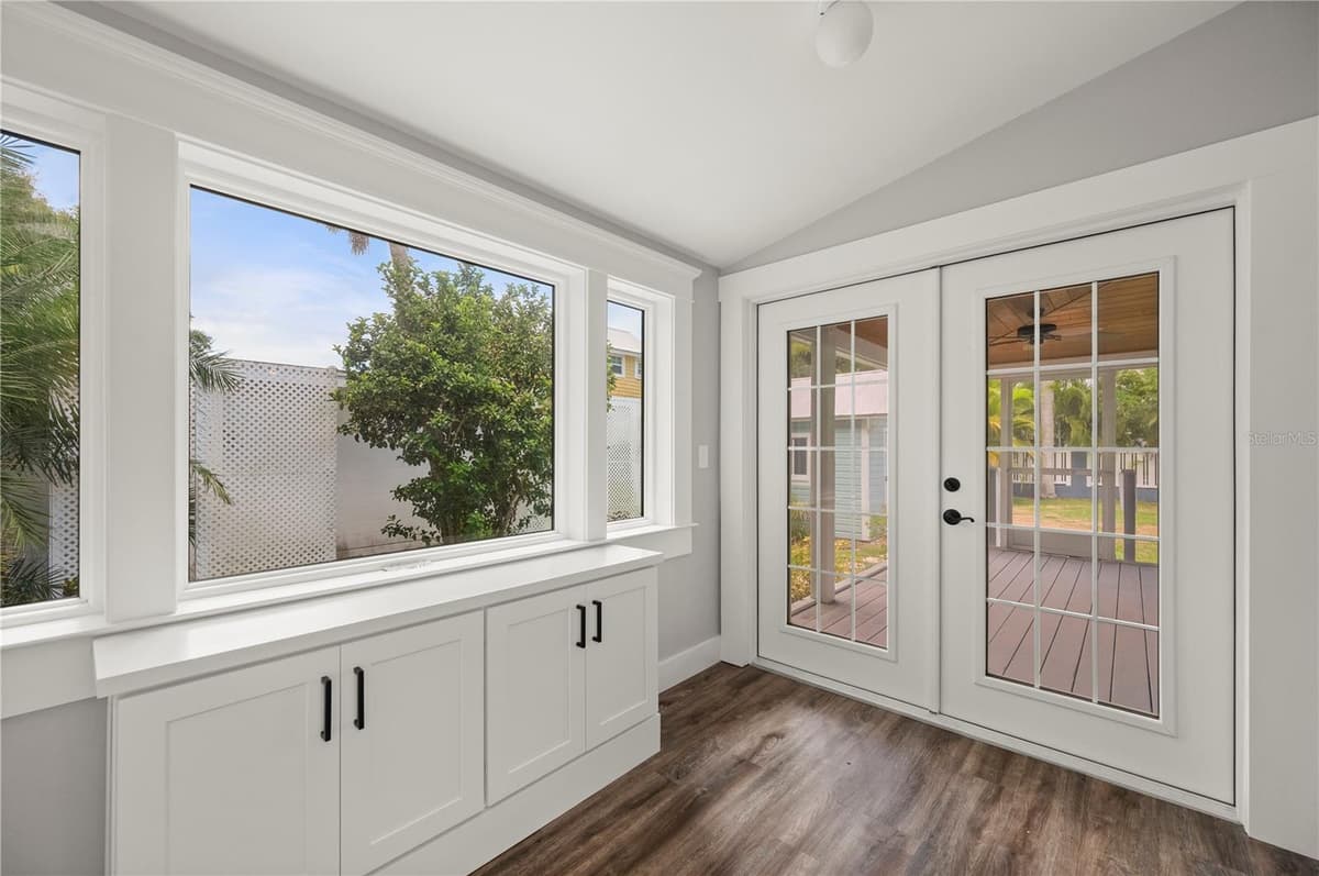 115 GILL STREET — photo 31 of 69