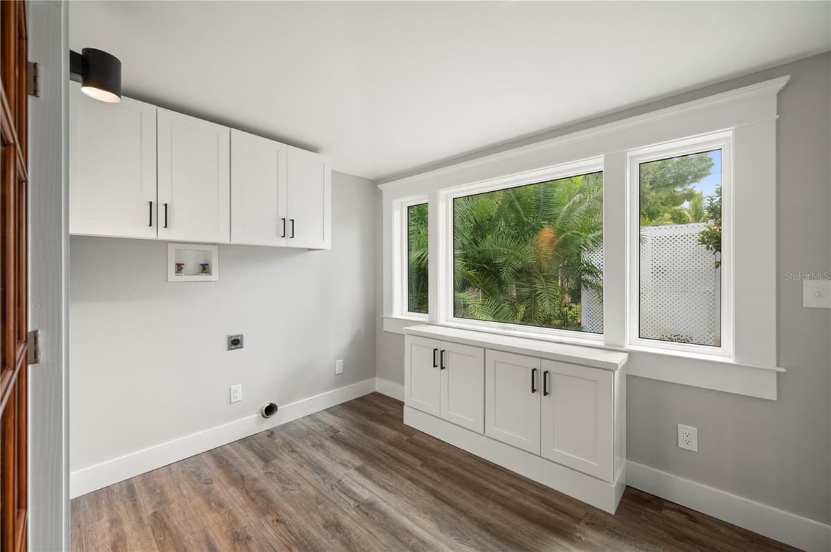 115 GILL STREET — photo 30 of 69