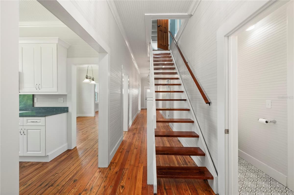 115 GILL STREET — photo 18 of 69