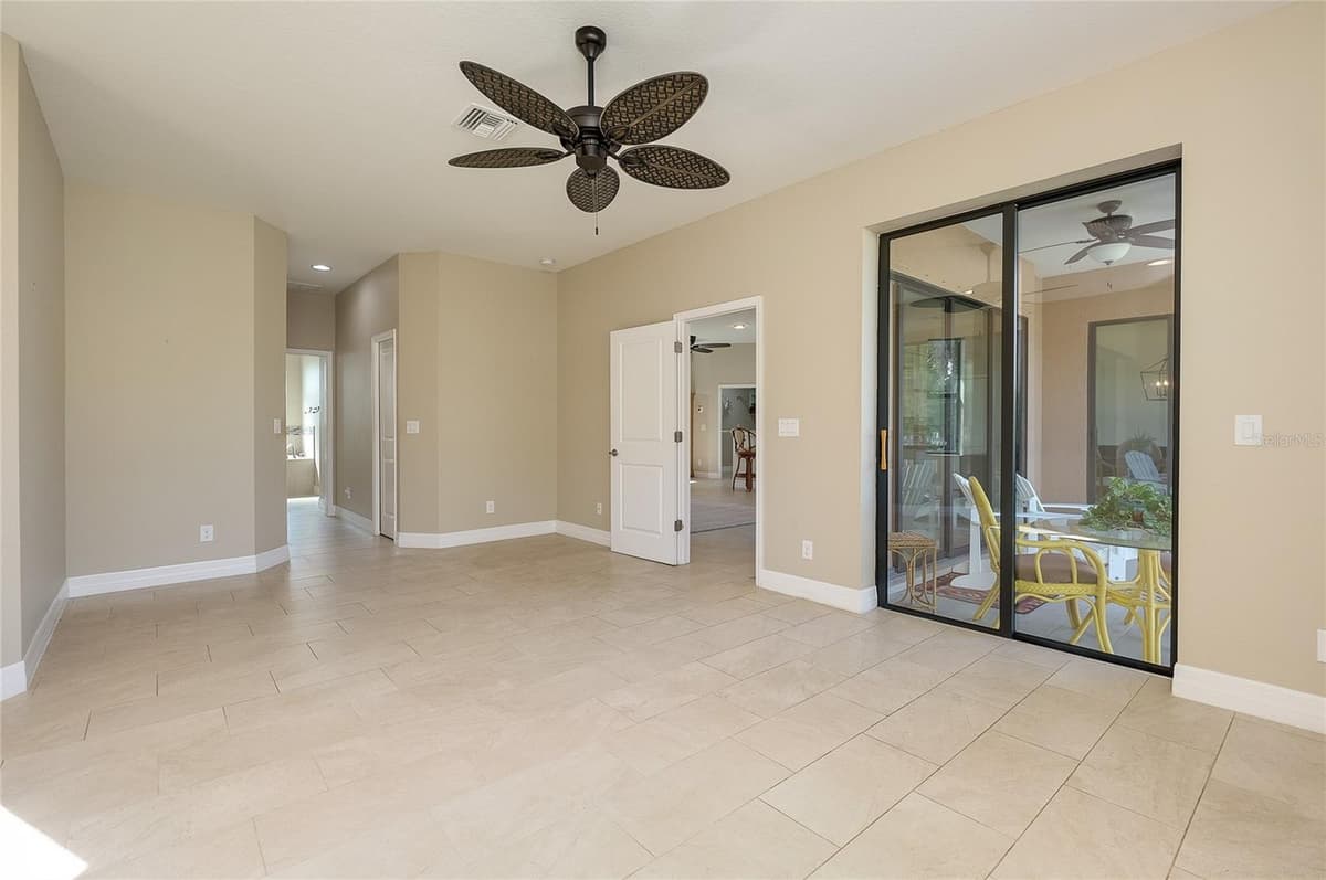 545 PEMBROKE DRIVE — photo 40 of 51