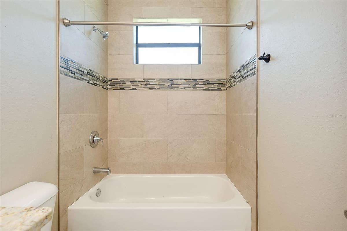 545 PEMBROKE DRIVE — photo 49 of 51