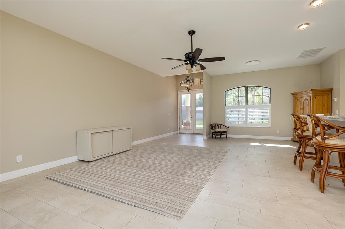 545 PEMBROKE DRIVE — photo 32 of 51