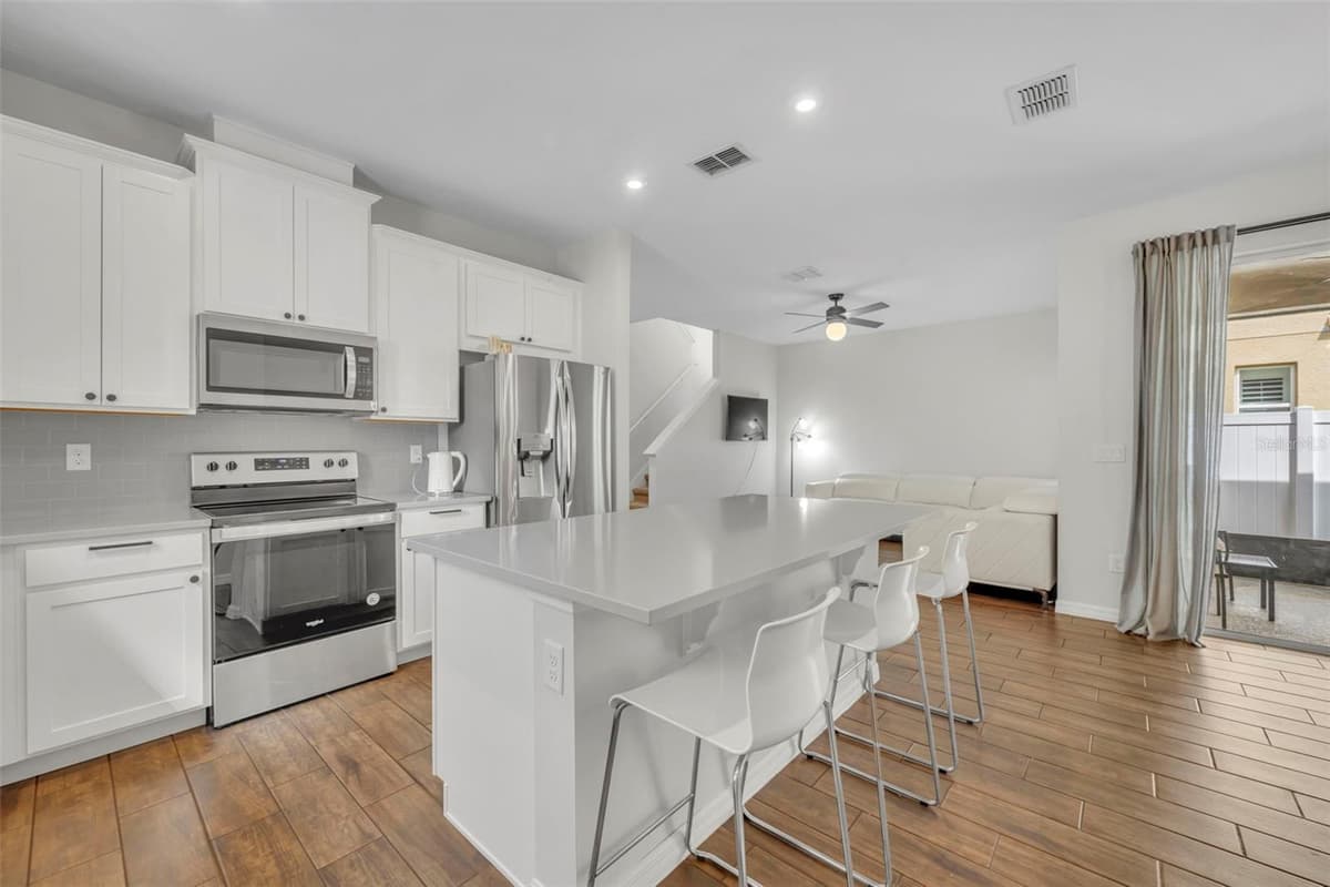 11844 FOUNDERS STREET — photo 6 of 41