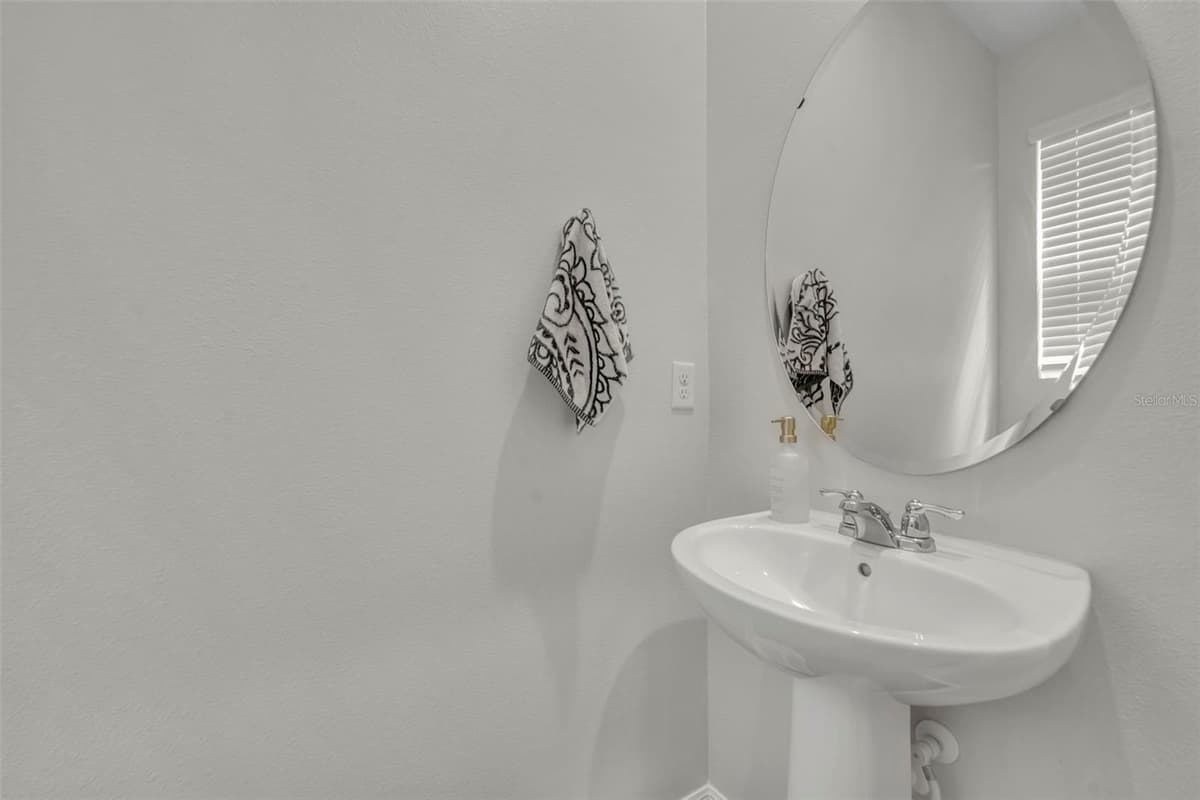 11844 FOUNDERS STREET — photo 12 of 41