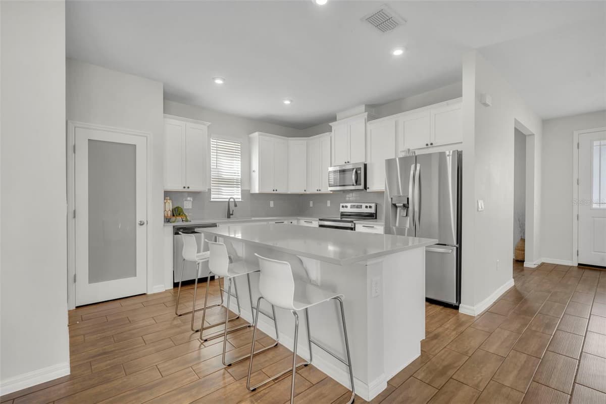 11844 FOUNDERS STREET — photo 9 of 41