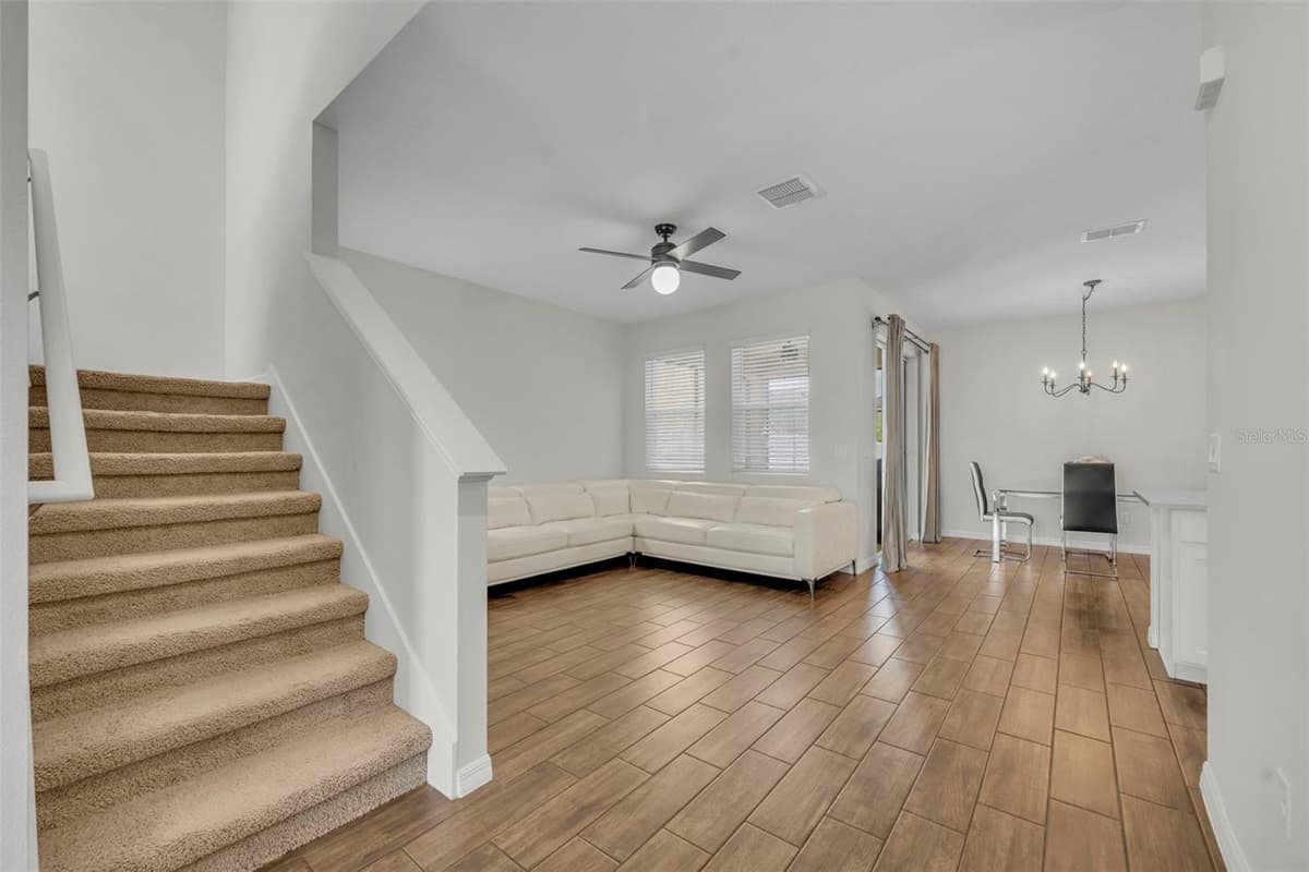 11844 FOUNDERS STREET — photo 3 of 41