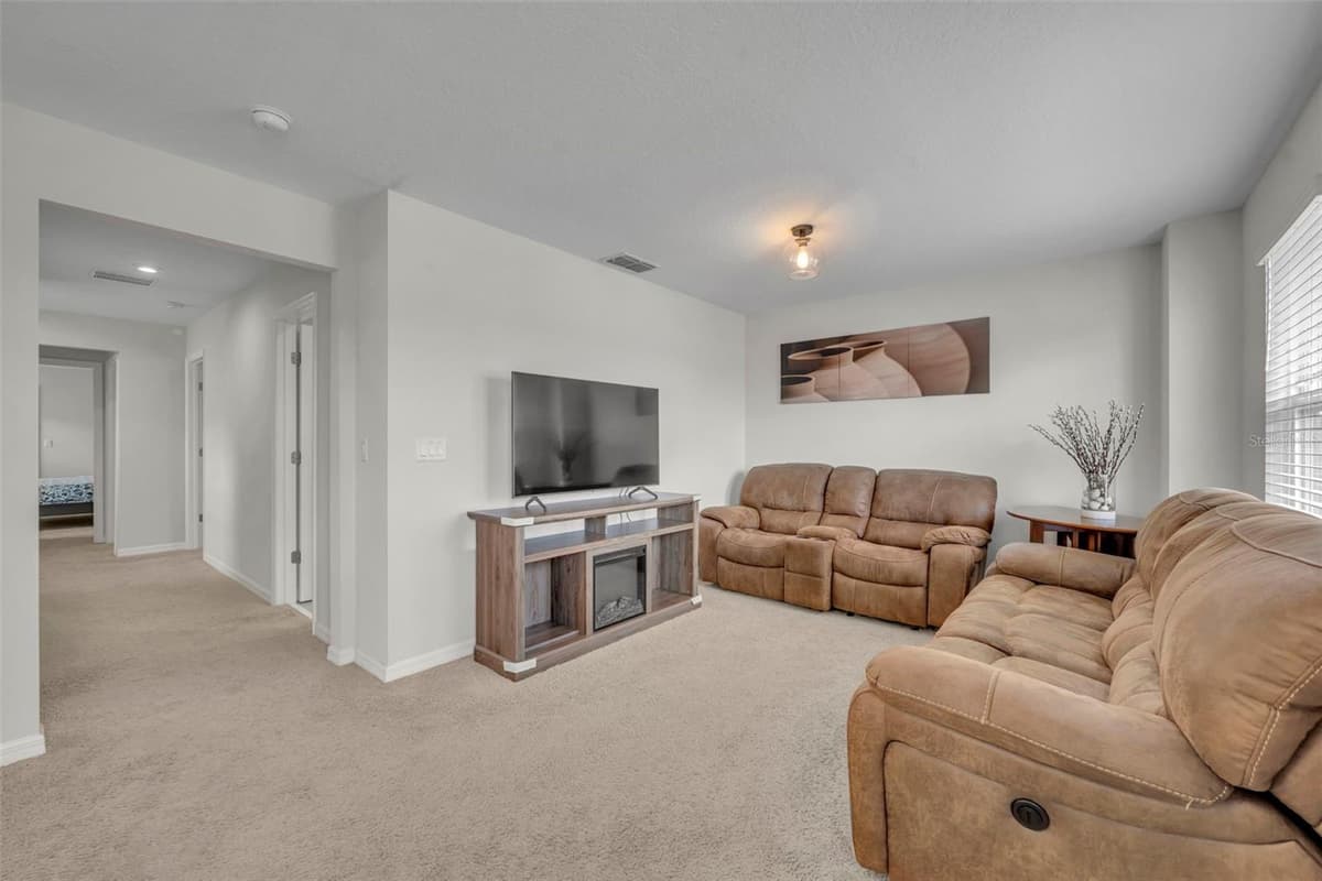 11844 FOUNDERS STREET — photo 14 of 41