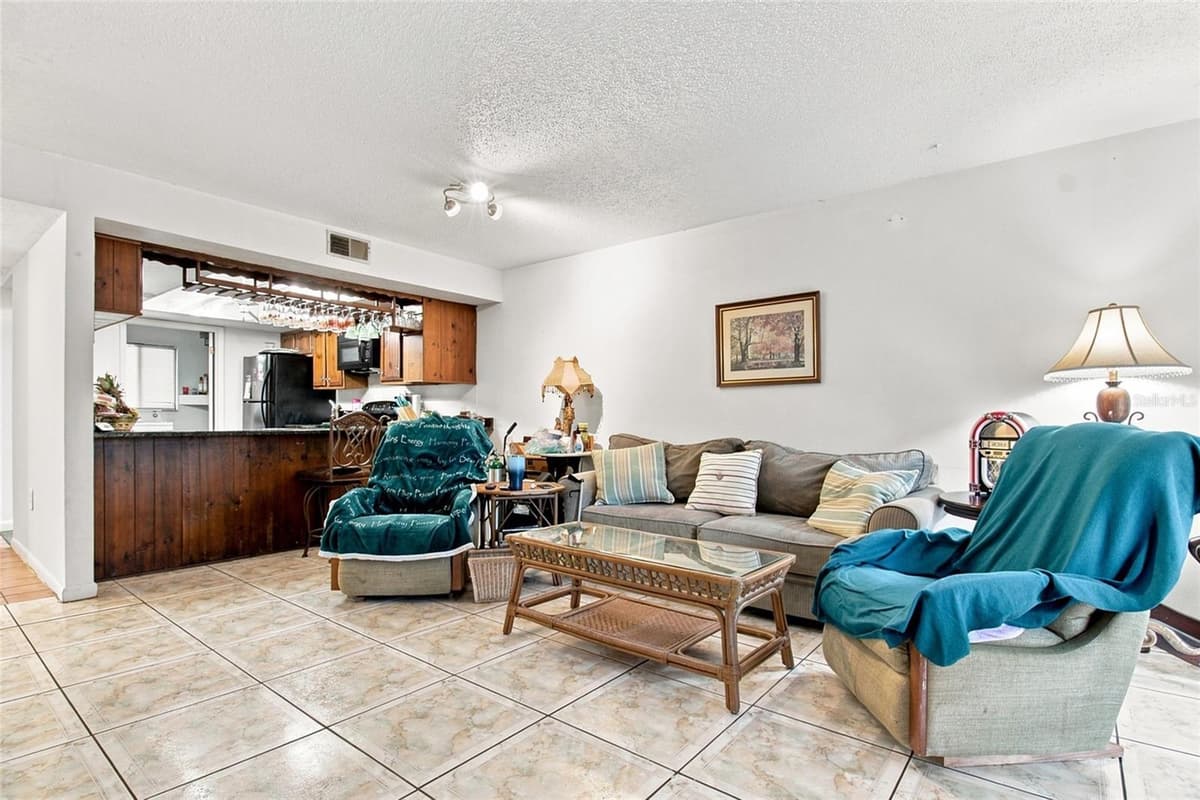 7104 KIRSCH COURT — photo 14 of 26
