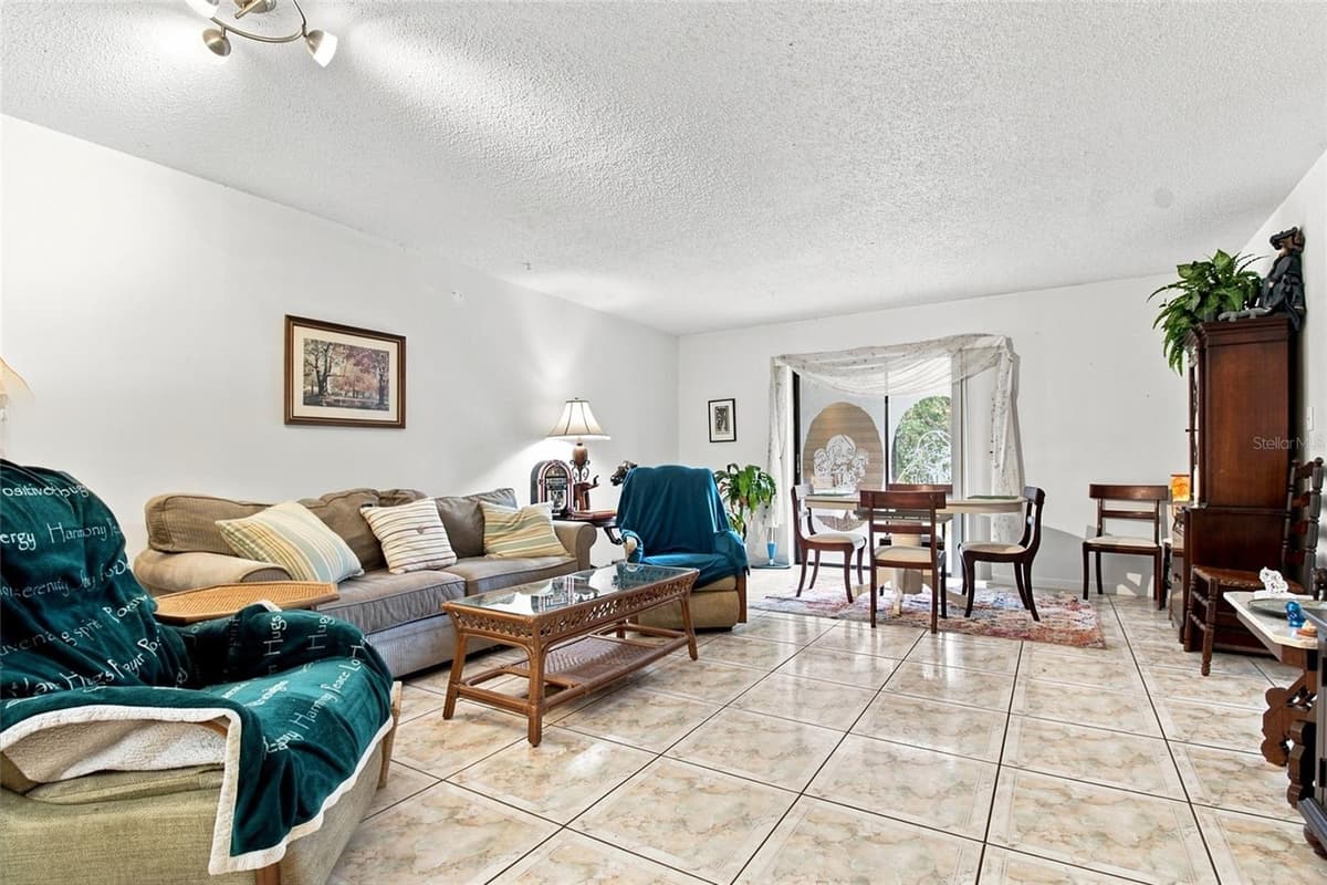 7104 KIRSCH COURT — photo 12 of 26