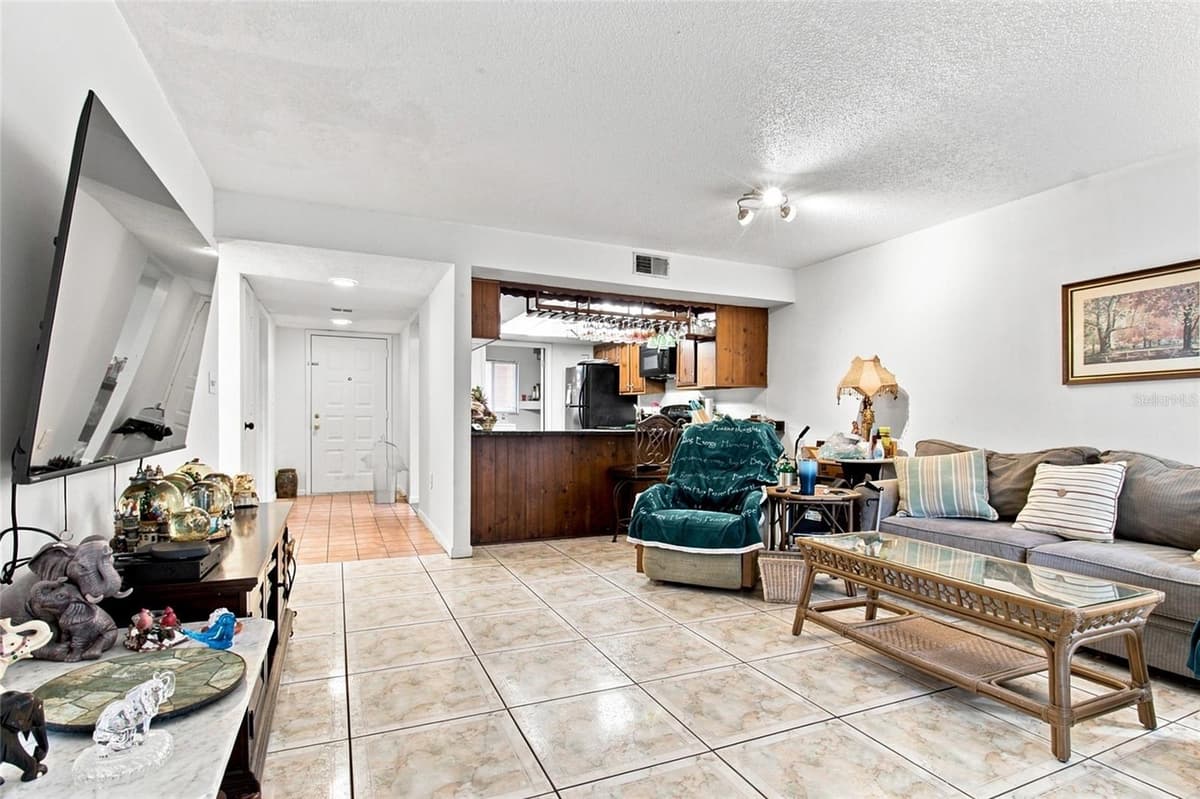 7104 KIRSCH COURT — photo 13 of 26