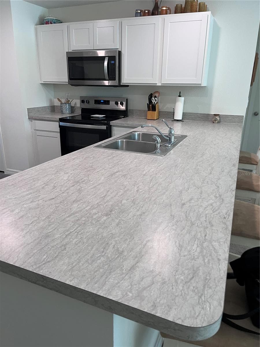 16 PRINCETON LANE — photo 9 of 37