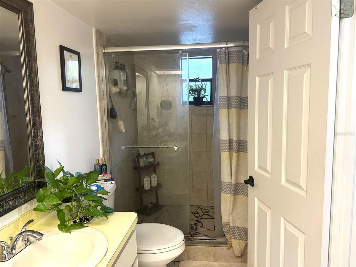 1170 WEXFORD DRIVE — photo 33 of 39