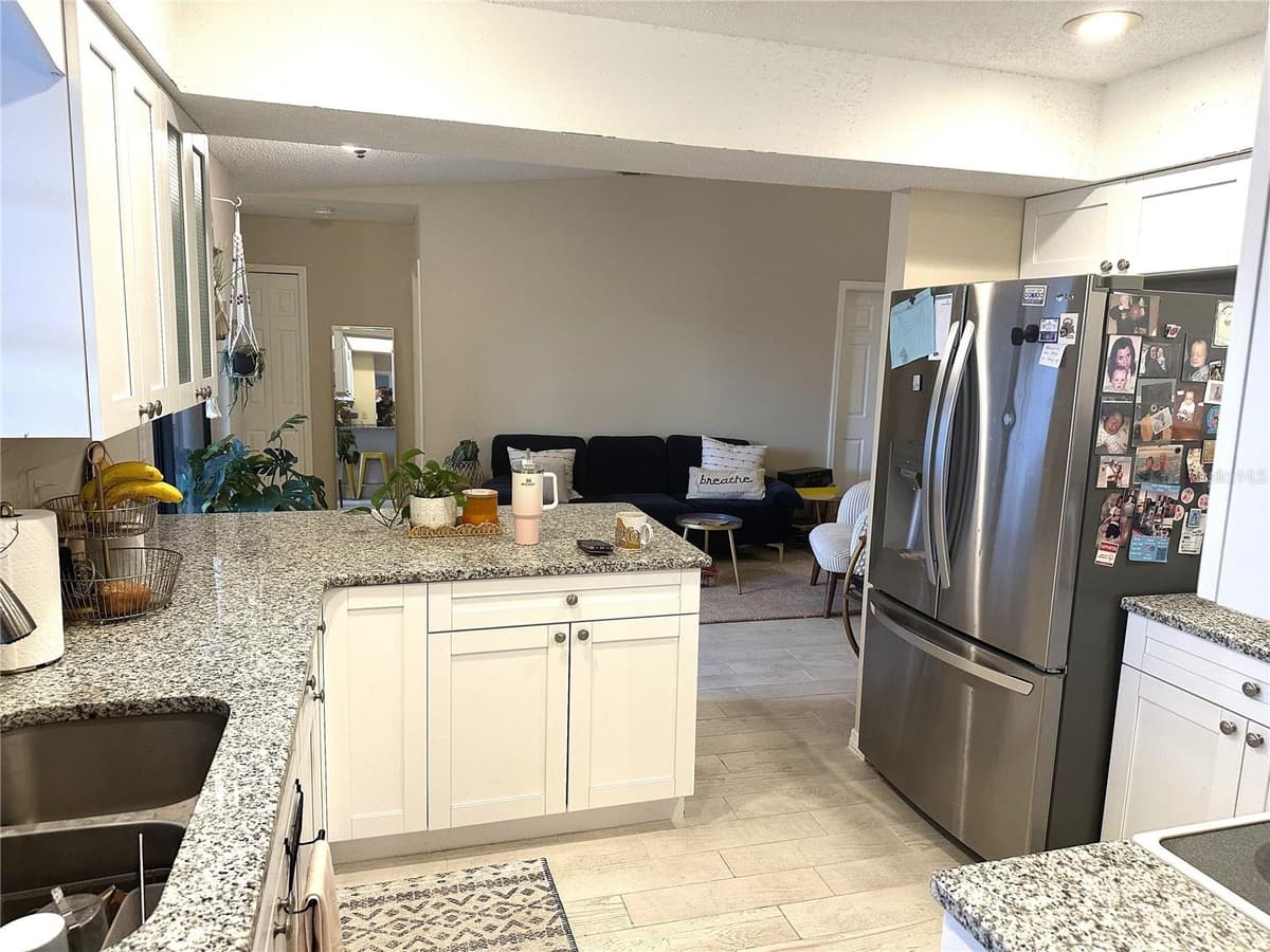 1170 WEXFORD DRIVE — photo 12 of 39