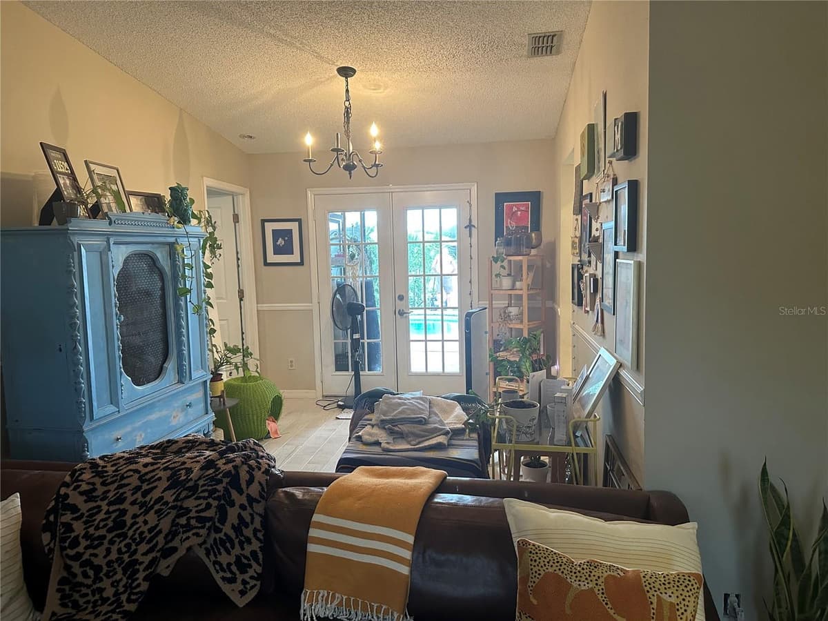 1170 WEXFORD DRIVE — photo 9 of 39