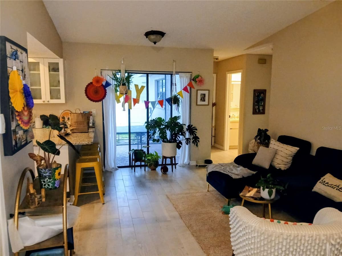 1170 WEXFORD DRIVE — photo 7 of 39