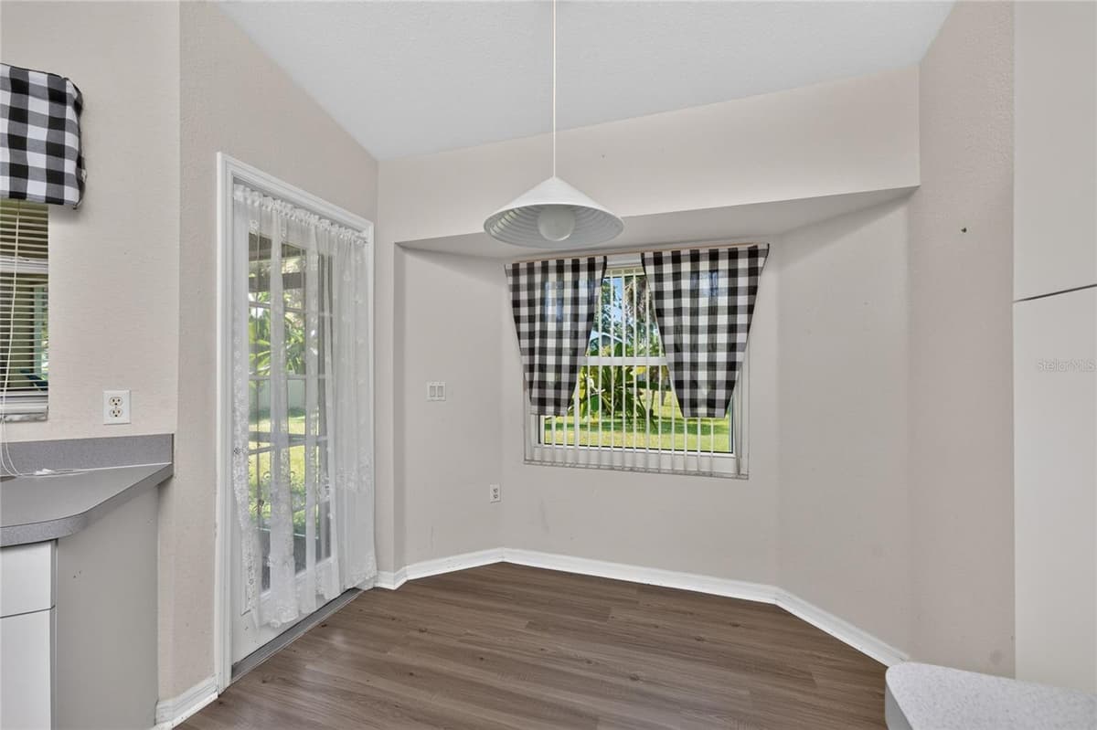 3871 COQUINA AVENUE — photo 17 of 50