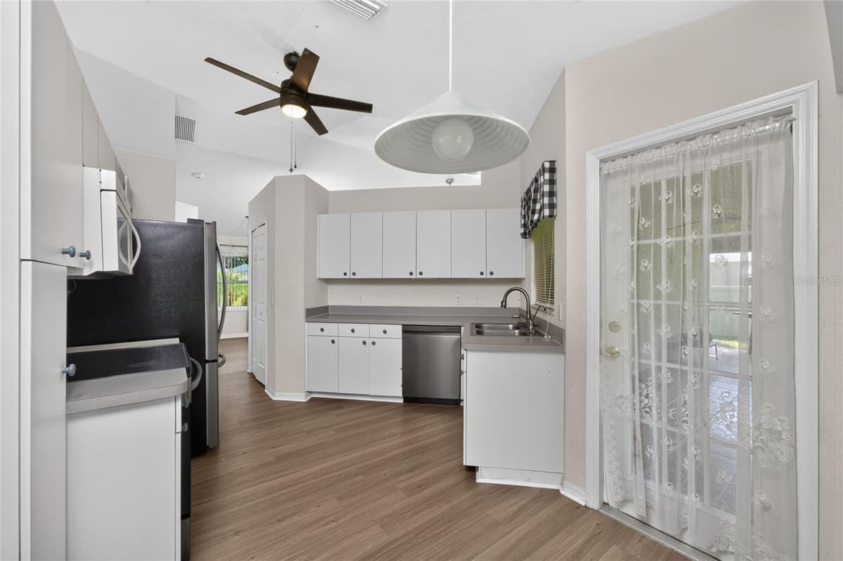 3871 COQUINA AVENUE — photo 19 of 50