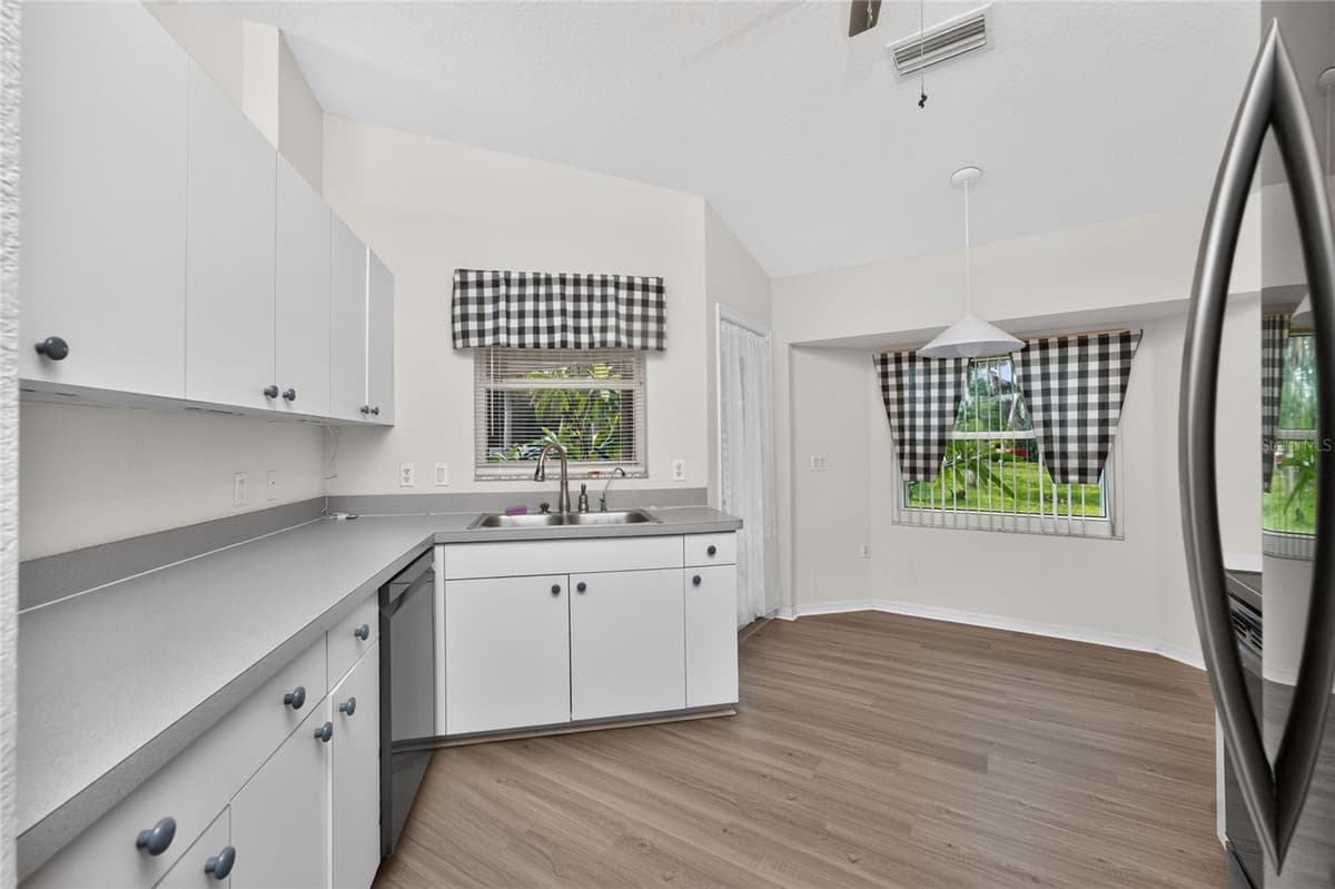 3871 COQUINA AVENUE — photo 14 of 50
