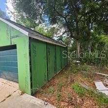 8869 OGDEN LANE — photo 4 of 28