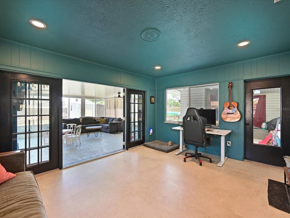 5812 2ND AVENUE — photo 8 of 27
