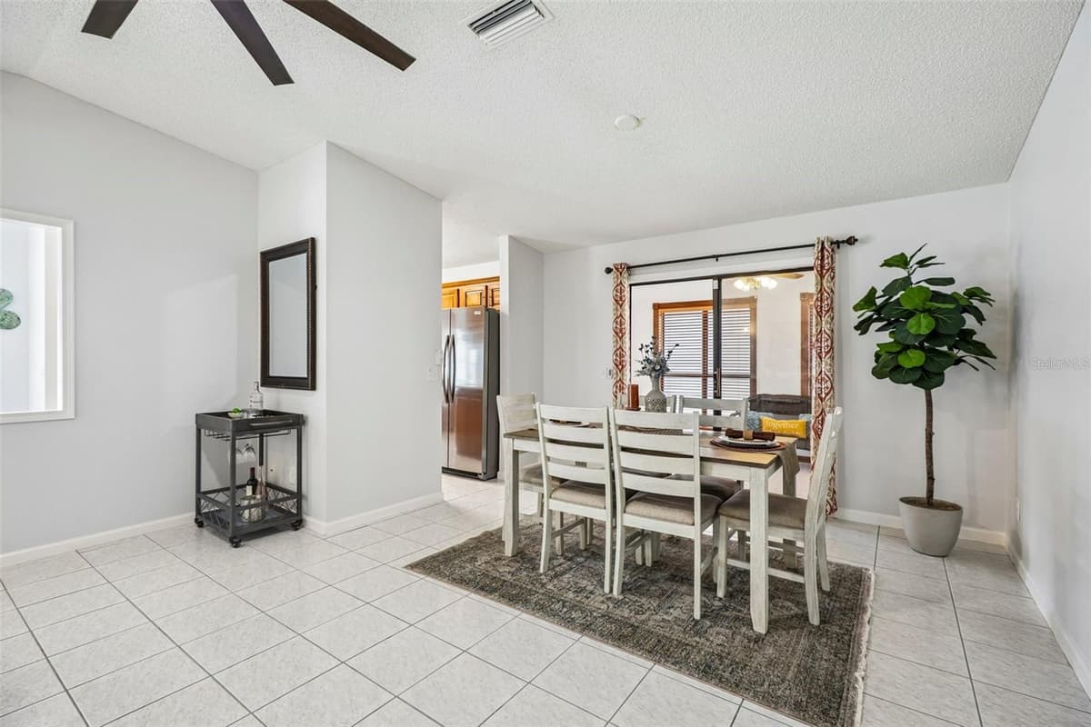 710 CORTEZ AVENUE — photo 8 of 37
