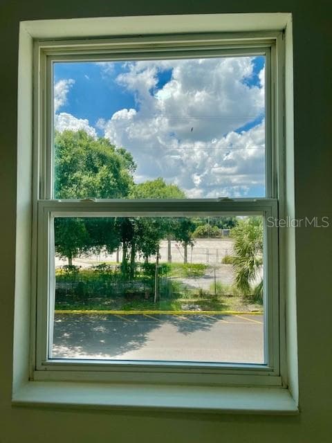 9015 WESTCHESTER CIRCLE — photo 14 of 19