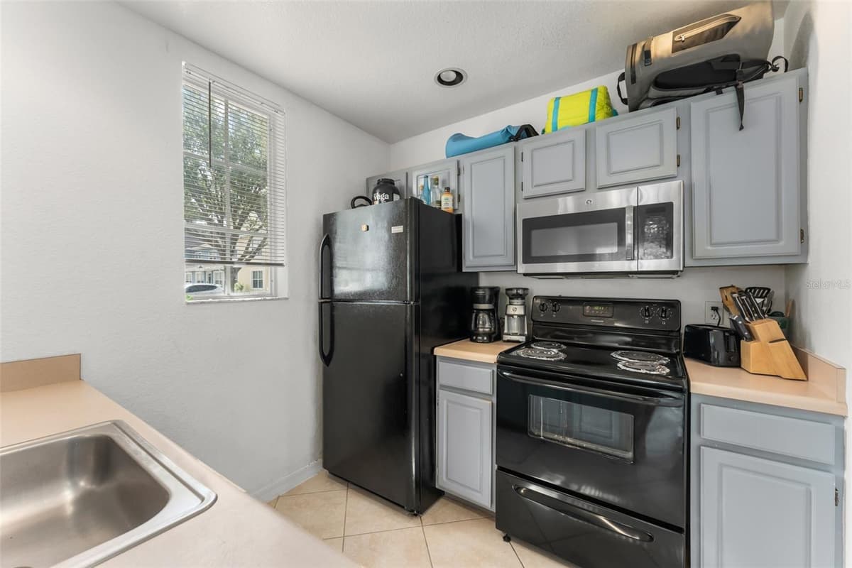 4000 VENETIAN BAY DRIVE — photo 11 of 34