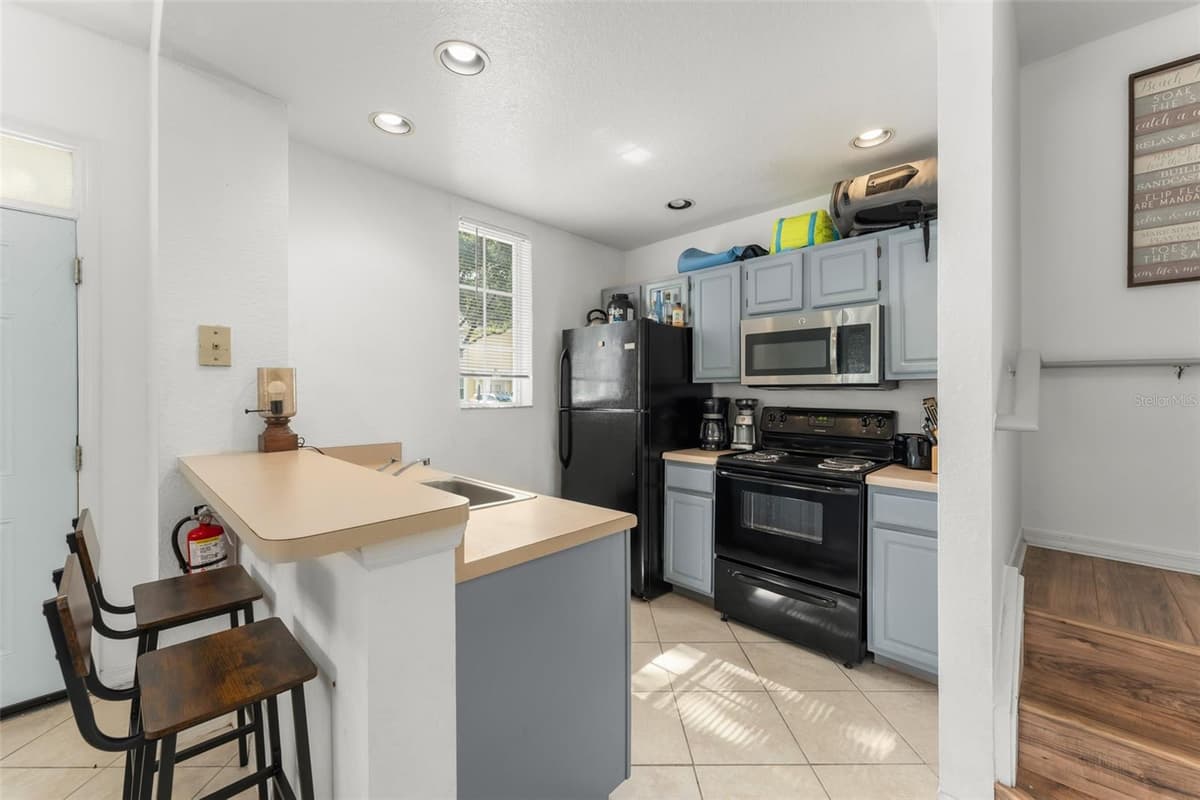 4000 VENETIAN BAY DRIVE — photo 10 of 34