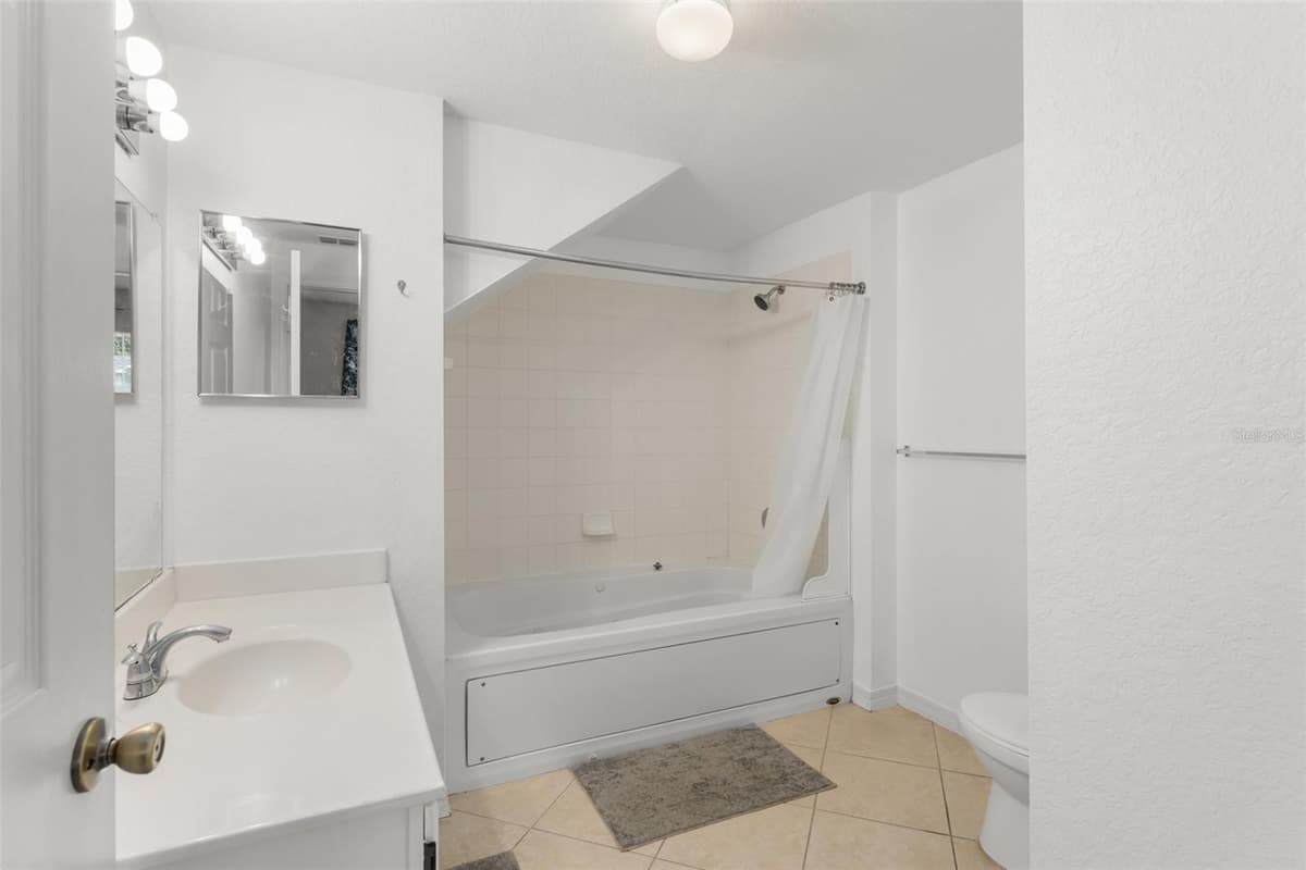 4000 VENETIAN BAY DRIVE — photo 16 of 34