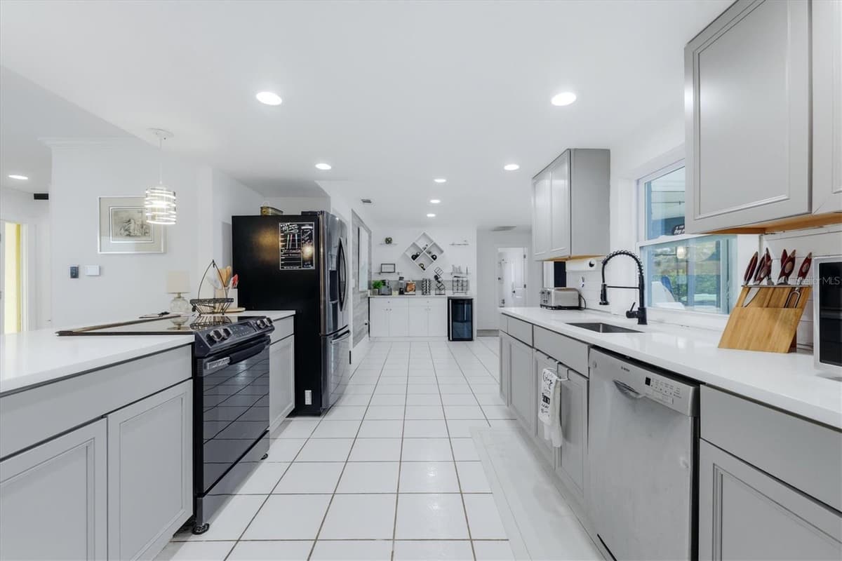 3615 EGERTON CIRCLE — photo 9 of 38