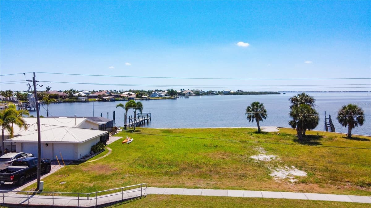 4456 HARBOR BOULEVARD — photo 13 of 26
