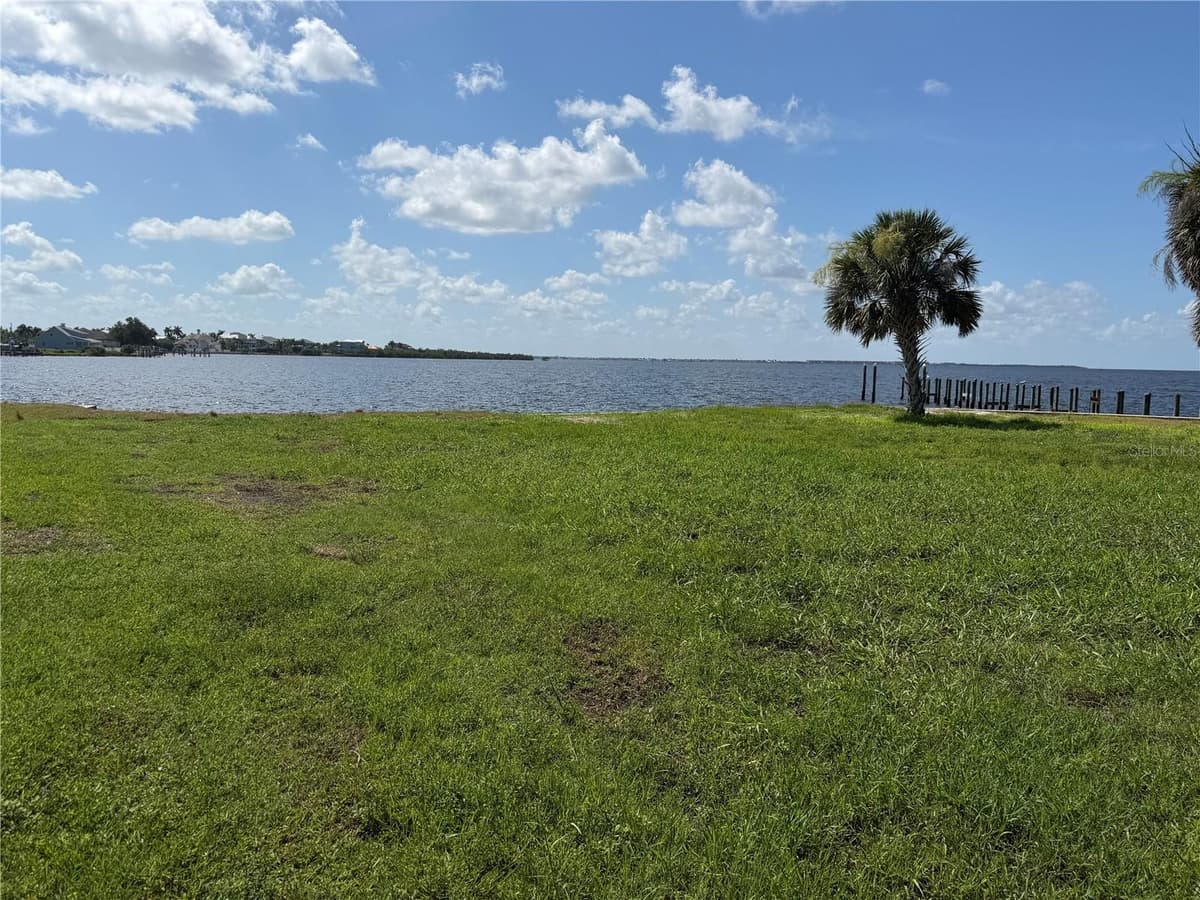 4456 HARBOR BOULEVARD — photo 6 of 26