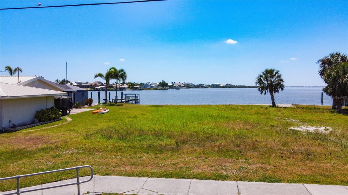 4456 HARBOR BOULEVARD — photo 2 of 26