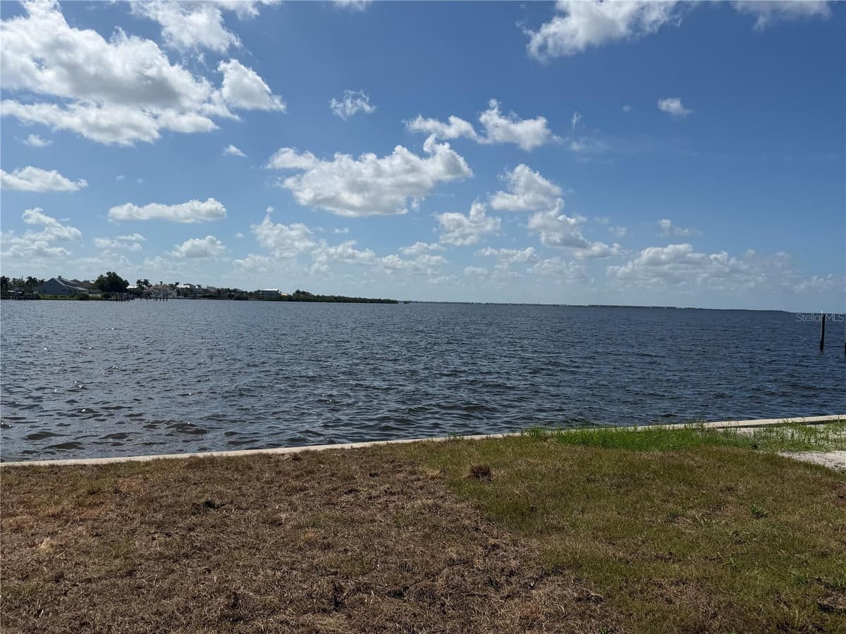 4456 HARBOR BOULEVARD — photo 8 of 26