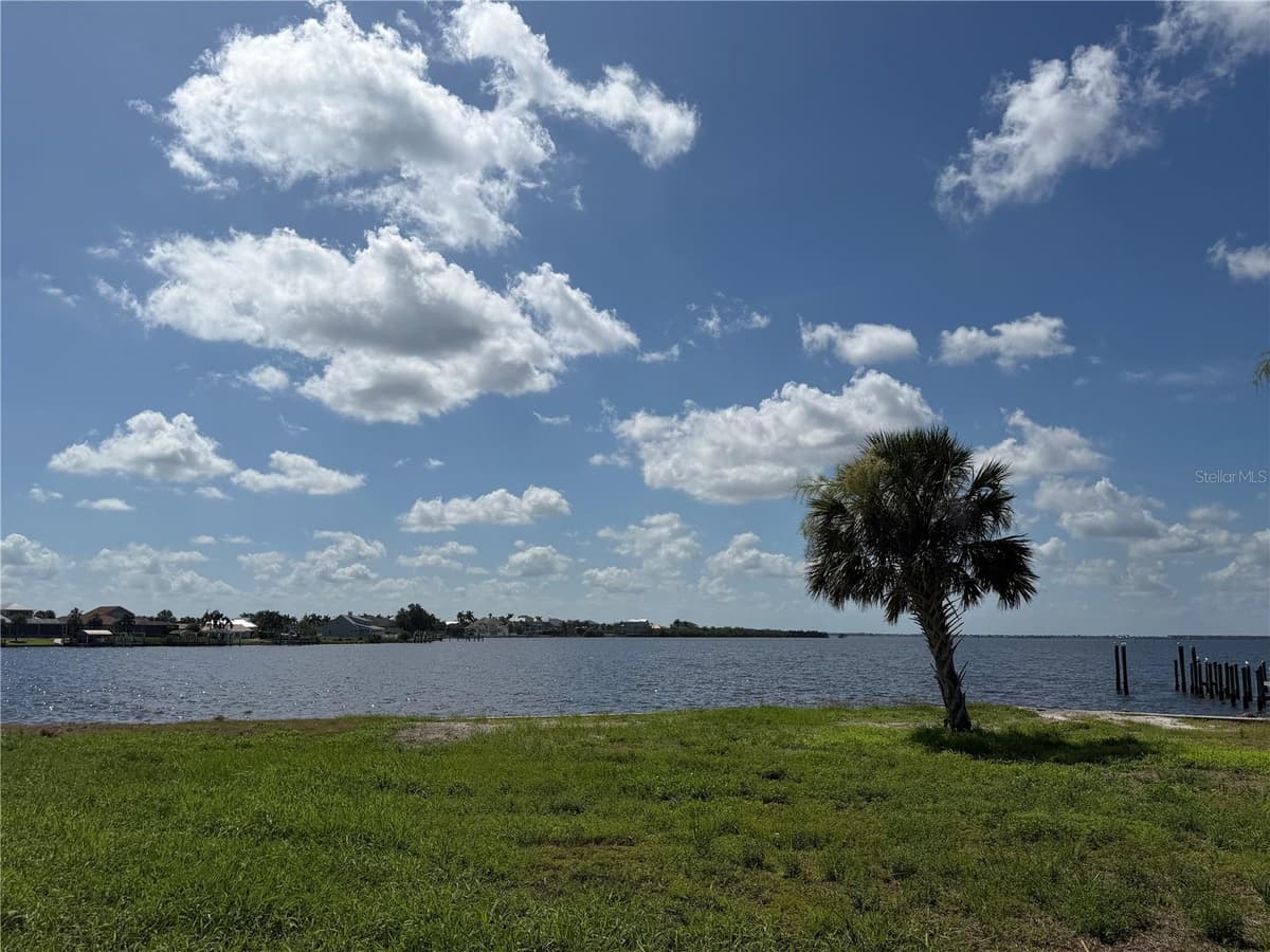 4456 HARBOR BOULEVARD — photo 7 of 26