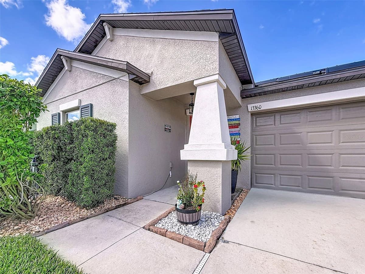 13360 WILLOW BLUESTAR LOOP — photo 2 of 11