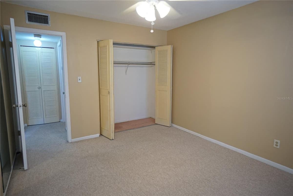 4610 GRAY STREET — photo 9 of 17