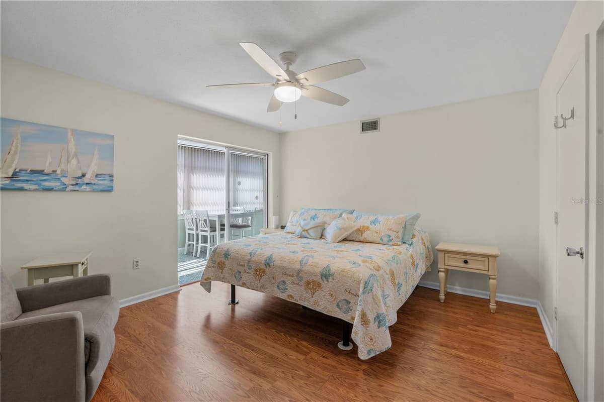 7801 11TH STREET — photo 19 of 23