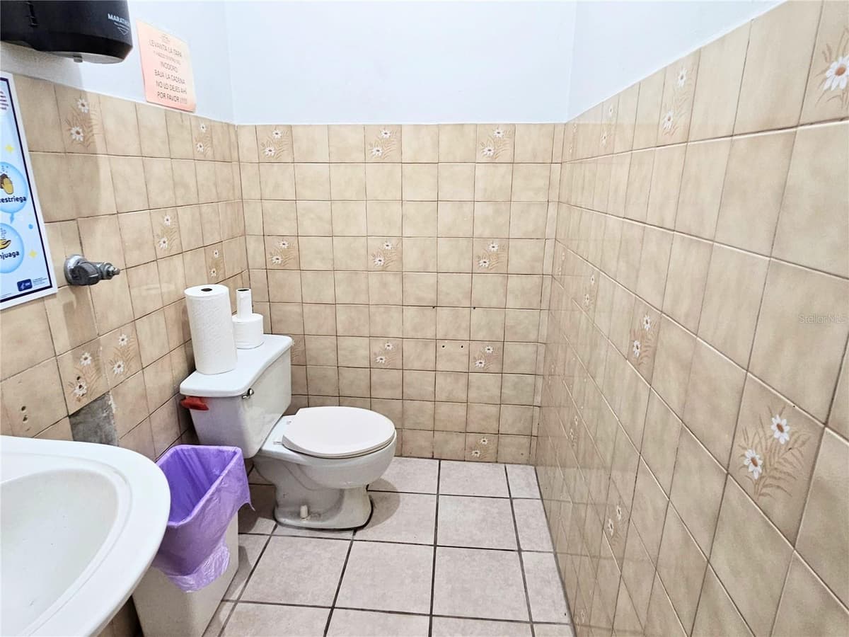 J10 SAN PATRICIO AVENUE — photo 6 of 22