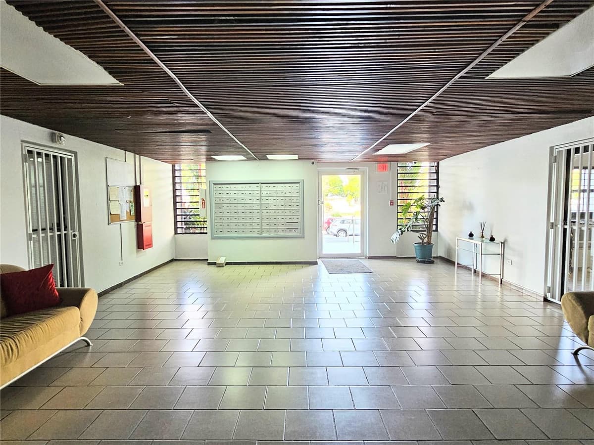 J10 SAN PATRICIO AVENUE — photo 3 of 22