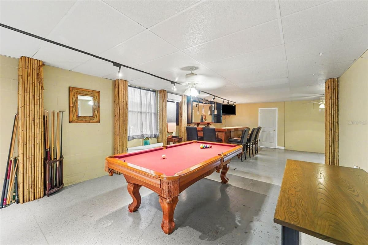 7533 HATTERAS DR — photo 13 of 27