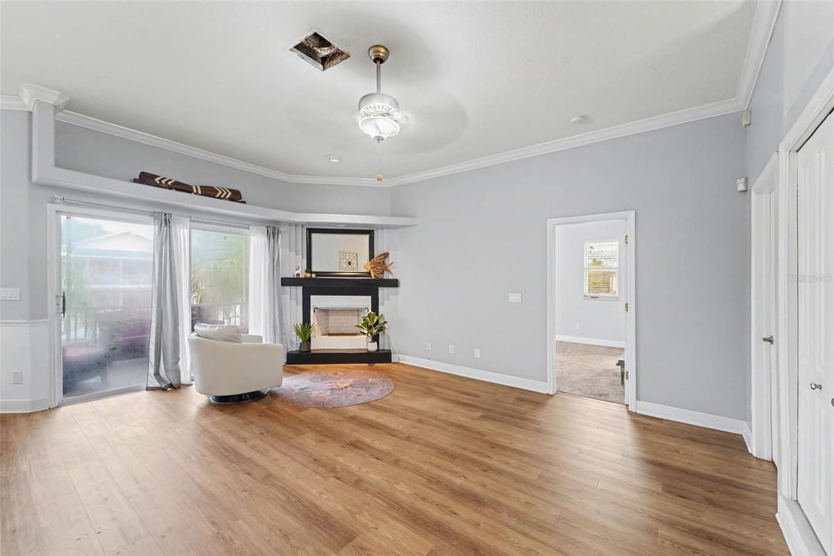 7533 HATTERAS DR — photo 4 of 27