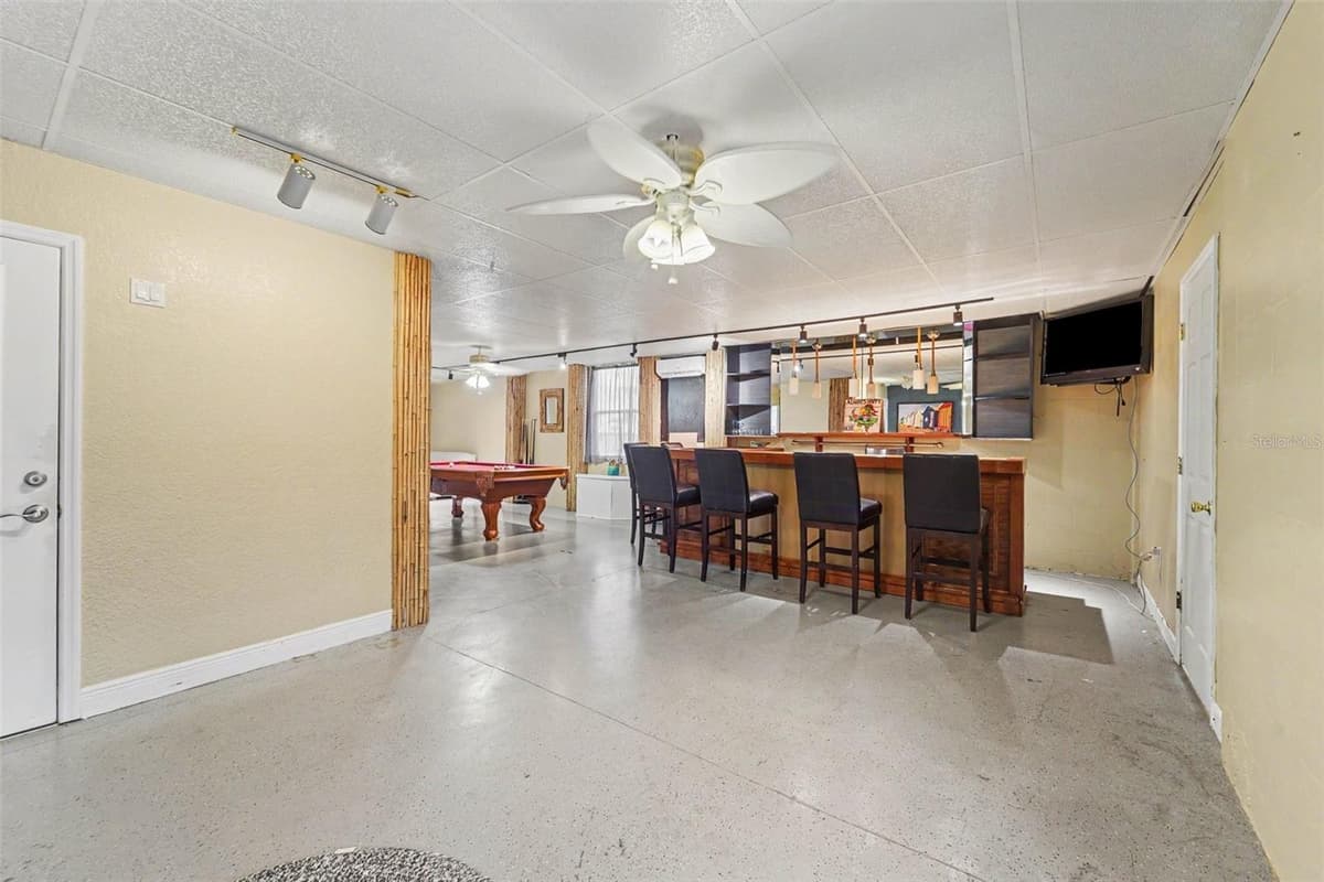 7533 HATTERAS DR — photo 12 of 27