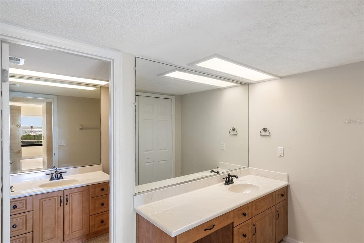 2600 OCEAN SHORE BOULEVARD — photo 15 of 42