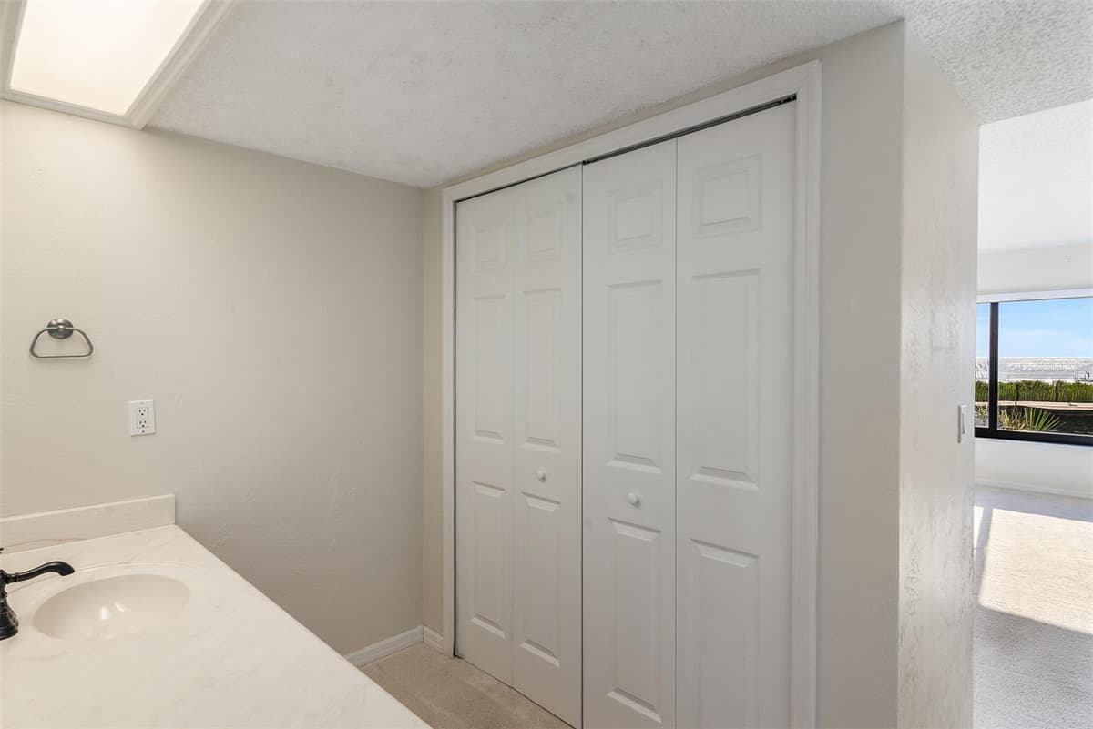 2600 OCEAN SHORE BOULEVARD — photo 16 of 42