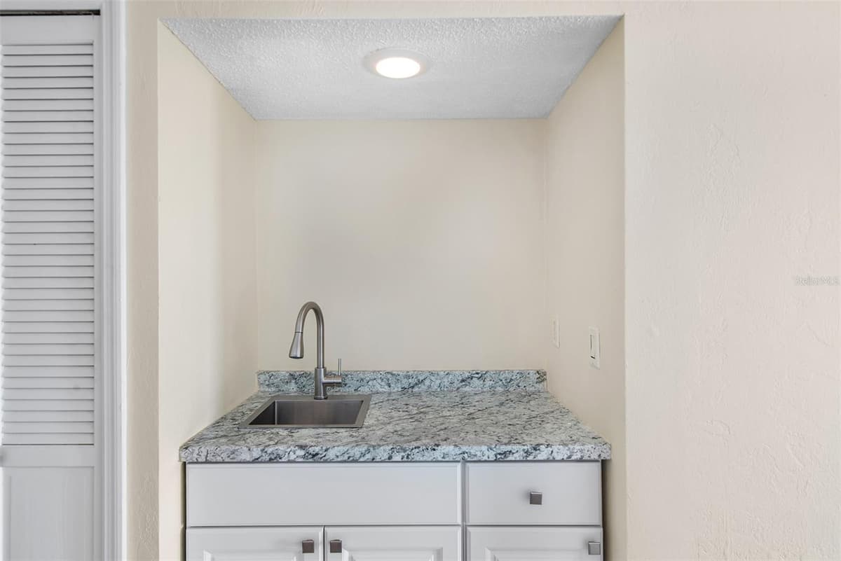 2600 OCEAN SHORE BOULEVARD — photo 10 of 42