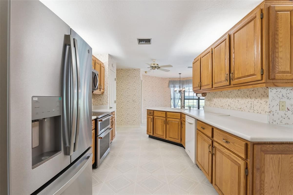 1429 MAJESTIC OAK DRIVE — photo 18 of 52