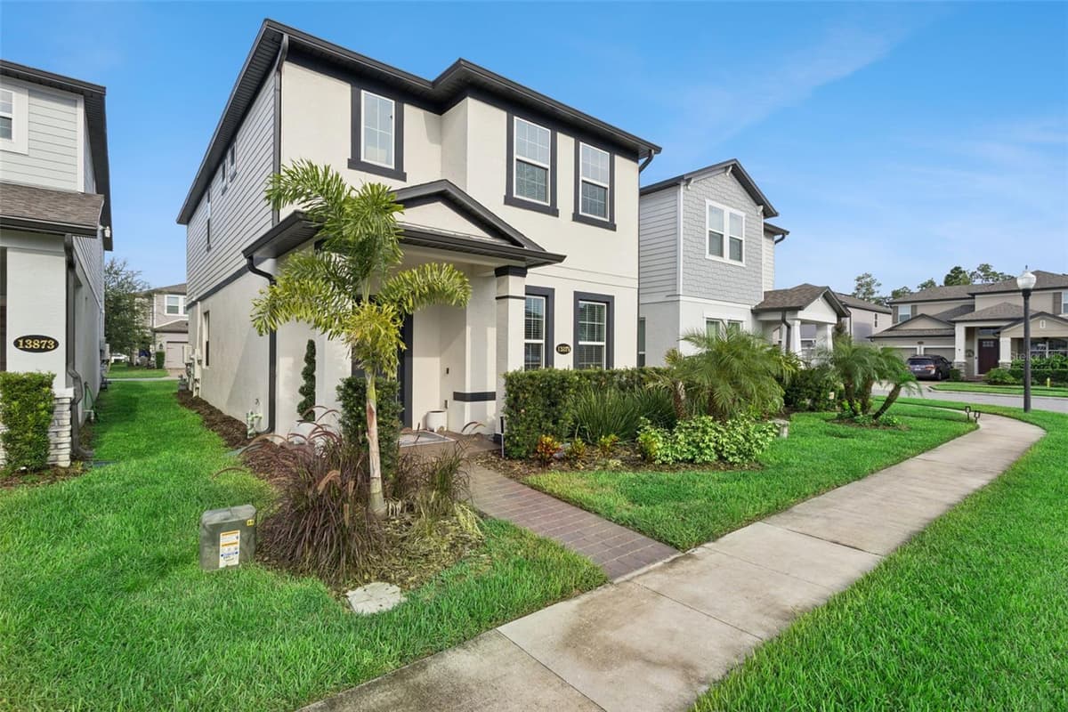 13879 LANYARD WAY — photo 3 of 43