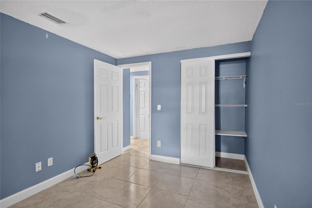 6711 GLEN FOREST COURT — photo 17 of 45